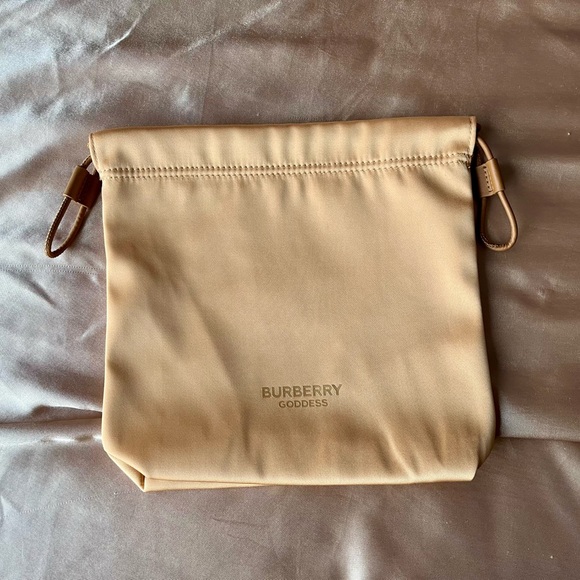 Burberry Goddess Pouch - Picture 1 of 4